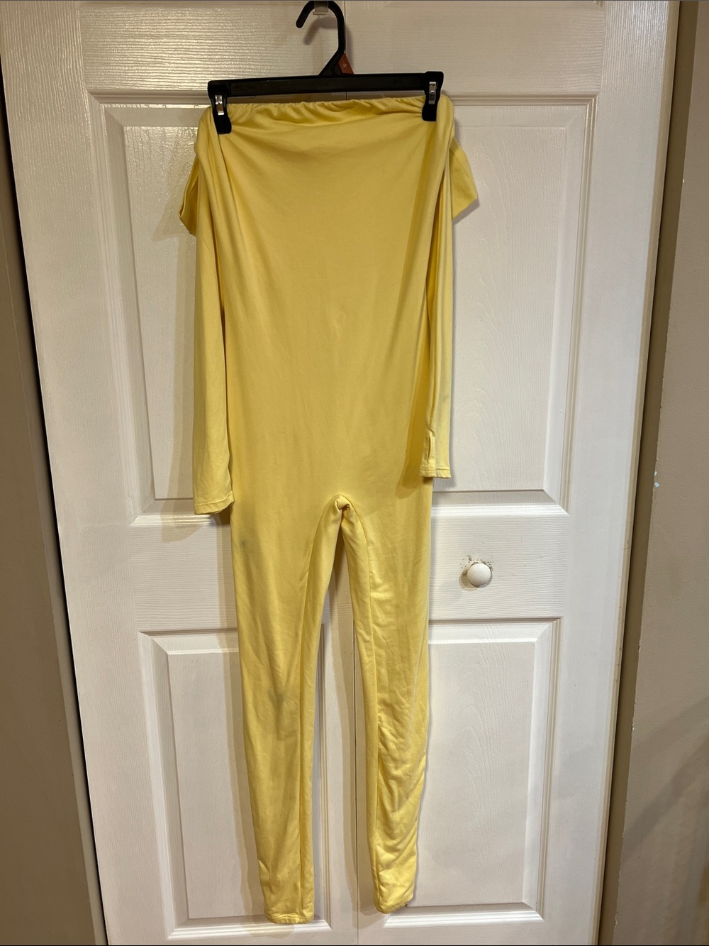 Women’s Yellow Off-Shoulder Stretch Jumpsuit
